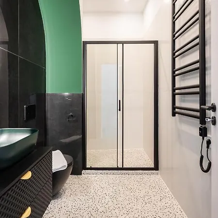 R6 - Boutique Apartments, Location By Bqa Apartament