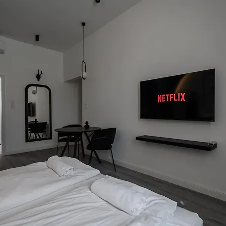 R6 - Boutique Apartments, Location By Bqa Apartament *