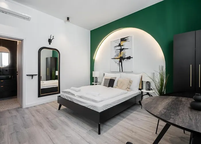 R6 - Boutique Apartments, Location By Bqa *