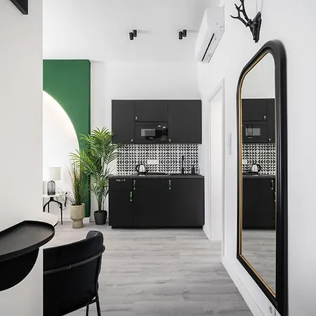 Διαμέρισμα R6 - Boutique Apartments, Location By Bqa *
