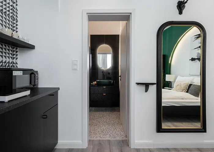R6 - Boutique Apartments, Location By Bqa