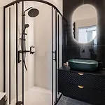 R6 - Boutique Apartments, Location By Bqa *